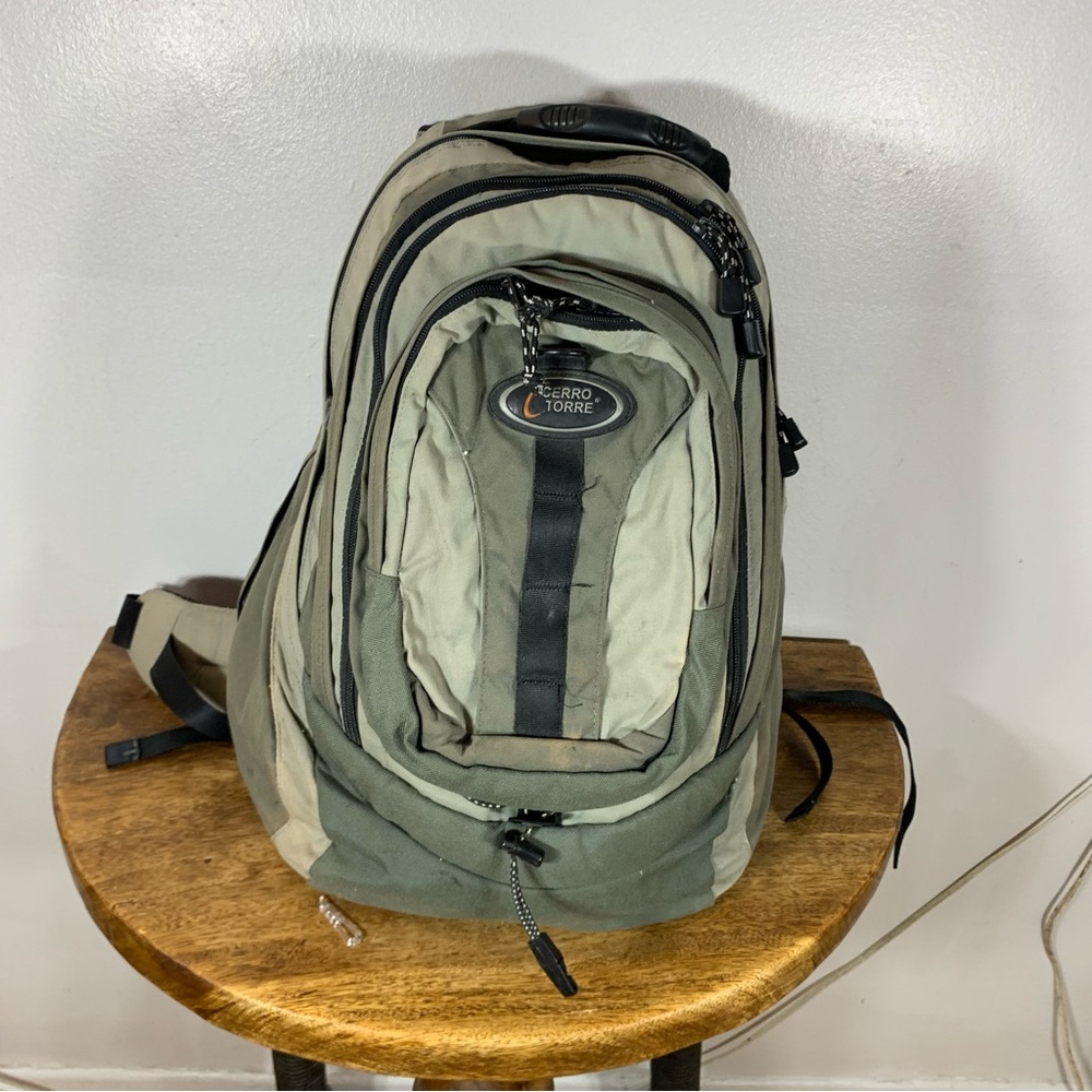 Cerro torre backpack 30 litres unisex
